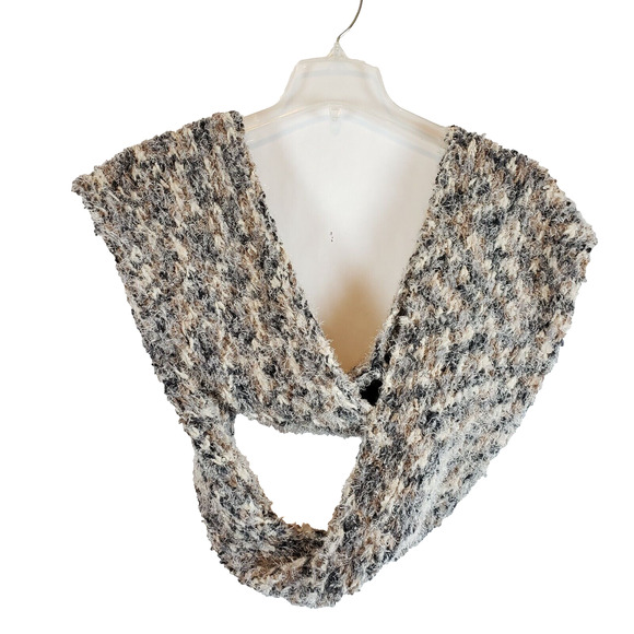 Steve Madden Everyday Gray Nylon Blend Soft Infinity Scarf - Picture 1 of 7